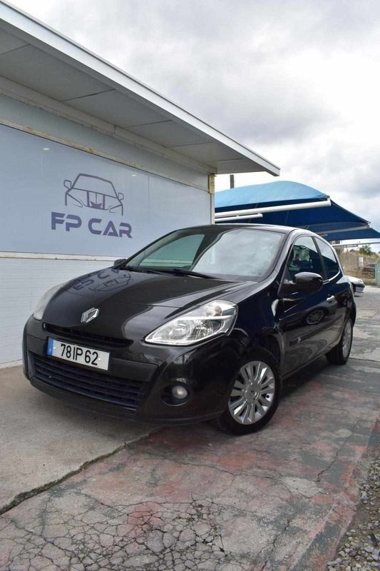 Preto Usado 2010 Renault Clio II | € 4.950 (Preço justo) - Imagem 1/4