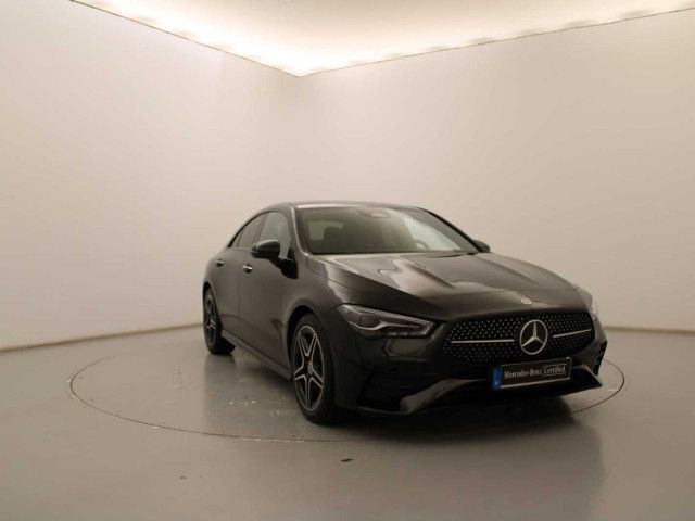 Preto cosmos Usado 2025 Mercedes CLA200 | € 50.990 - Imagem 1/4