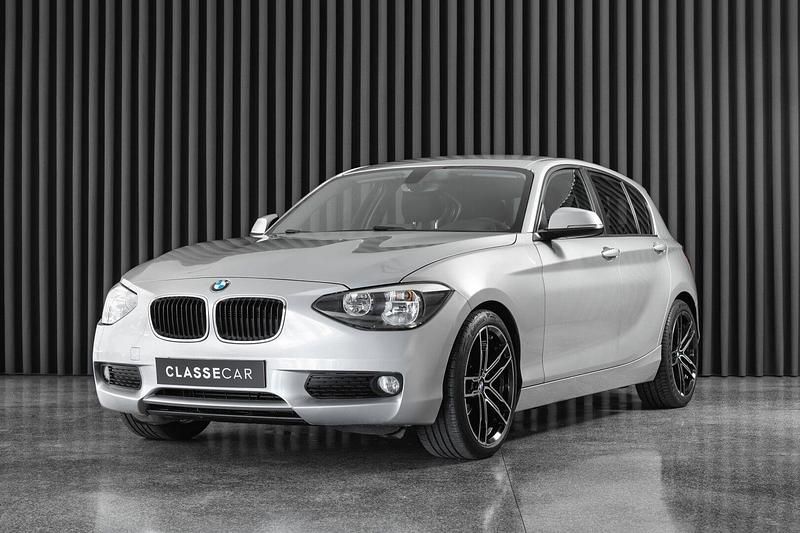 Cinza Usado 2013 BMW 116 Efficient Dynamics Citadino | € 12.950 - Imagem 1/4
