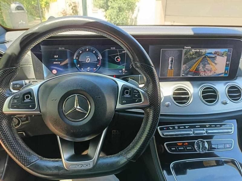 Usado Mercedes E220 194 HP (142 kW) 2017 Cinzento Carrinha