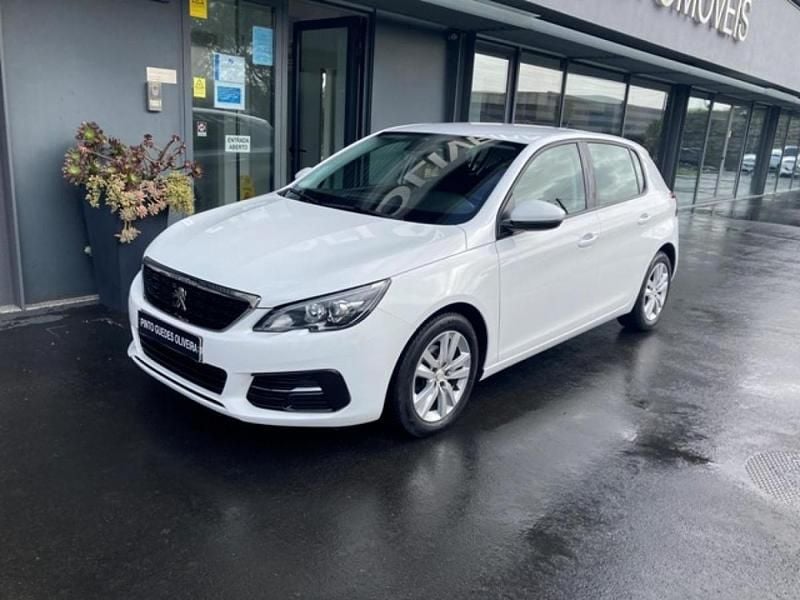 Usado Peugeot 308 102 HP (75 kW) 2019 Branco