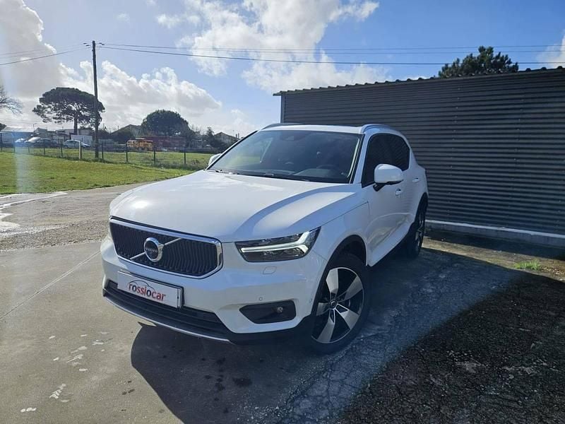 Usado Volvo XC40 Momentum 190 HP (139 kW) 2018 Branco SUV