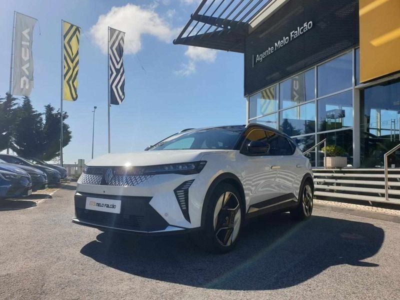 Branco Usado 2024 Renault Scénic Monovolume | € 47.000 - Imagem 1/4