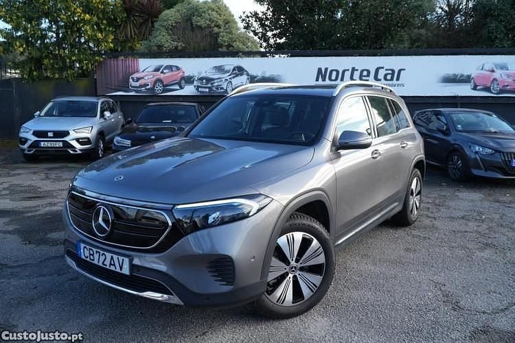 Usado Mercedes EQB250 Progressive 139 kW (190 HP) 2023 Branco SUV