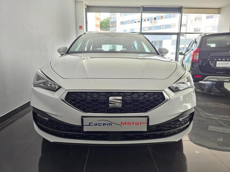 Usado Seat Leon ST 110 HP (80 kW) 2022 Branco Carrinha