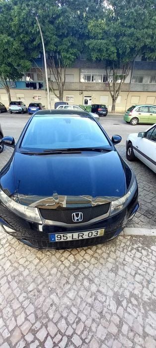 Preto Usado 2011 Honda Civic Sedan | € 8.000 - Imagem 1/4