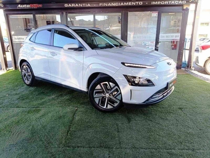 Branco Usado 2021 Hyundai Kauai Premium SUV | € 27.900 (Preço justo) - Imagem 1/4