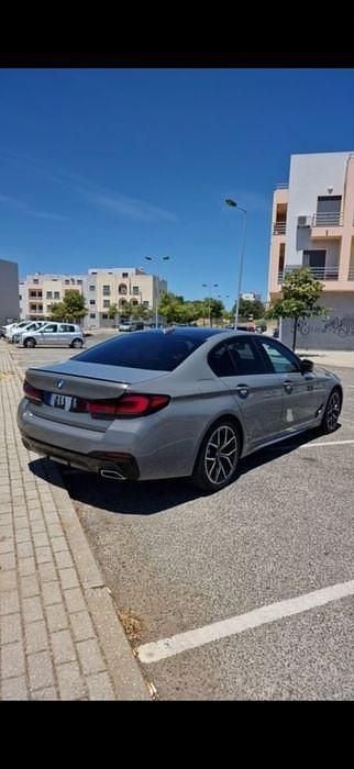 Usado 2021 BMW 530e Sport Line Sedan | € 38.500 (Preço justo) - Imagem 1/4