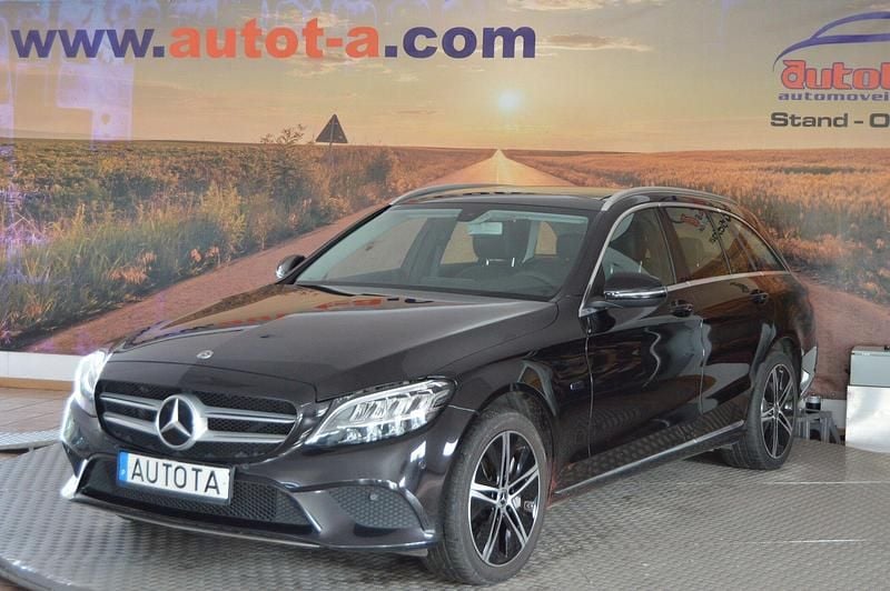 Preto Usado 2020 Mercedes C300 Carrinha | € 26.500 (Bom preço) - Imagem 1/4