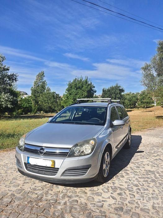 Usado 2006 Opel Astra Sedan | € 2.750 (Preço justo) - Imagem 1/4
