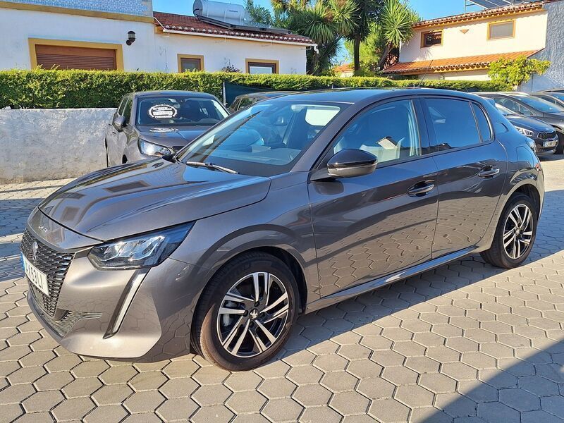 Cinza Usado 2023 Peugeot 208 Allure Citadino | € 22.950 (Caro) - Imagem 1/3