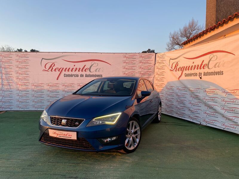 Azul Usado 2013 Seat Leon FR | € 14.990 (Preço justo) - Imagem 1/4