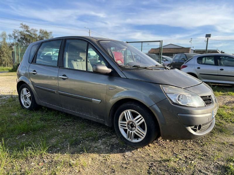Usado Renault Scénic II Authentique 80 HP (58 kW) 2004 Cinzento Monovolume