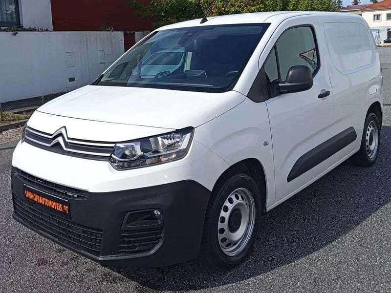 Usado Citroën Berlingo 130 HP (95 kW) 2020 Branco Monovolume