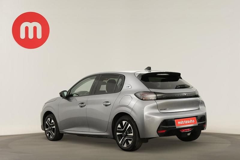Usado Peugeot e-208 Allure 114 kW (156 HP) 2025 Citadino
