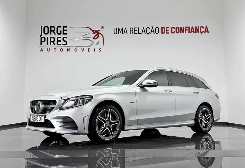 Cinzento Usado 2020 Mercedes C300 Carrinha | € 32.990 (Preço justo) - Imagem 1/4
