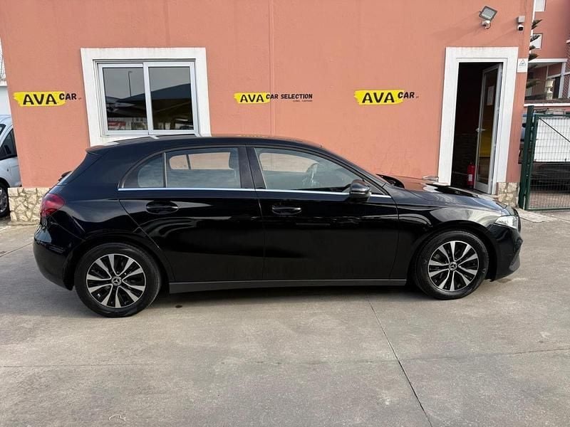 Usado Mercedes A180 Style 116 HP (85 kW) 2023 Preto Sedan