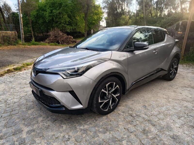 Cinza Usado 2017 Toyota C-HR Luxury SUV | € 21.000 (Preço justo) - Imagem 1/4