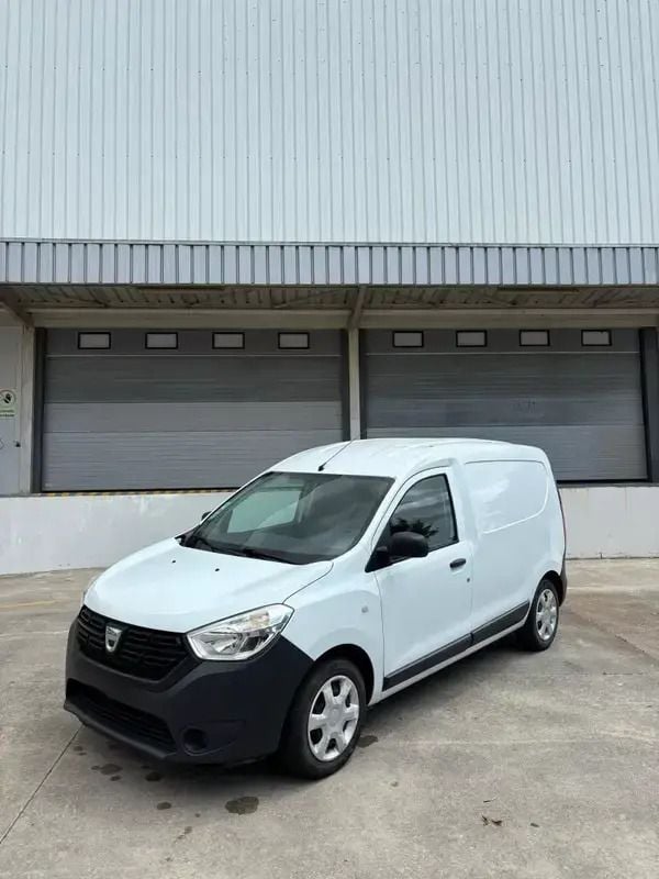 Branco Usado 2018 Dacia Dokker Van | € 9.000 - Imagem 1/4