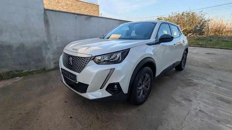 Usado Peugeot e-2008 Active 98 kW (134 HP) 2022 Branco SUV