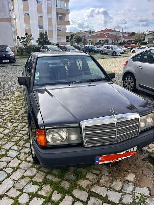 Usado Mercedes 190 90 HP (66 kW) 1995 Sedan