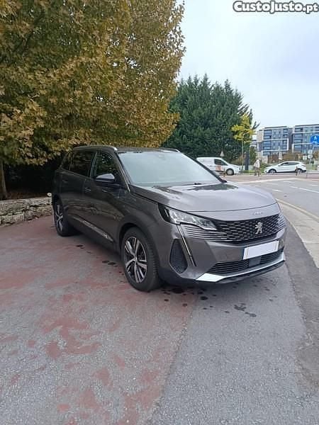 Cinza Usado 2022 Peugeot 5008 Allure Monovolume | € 26.500 (Preço justo) - Imagem 1/1