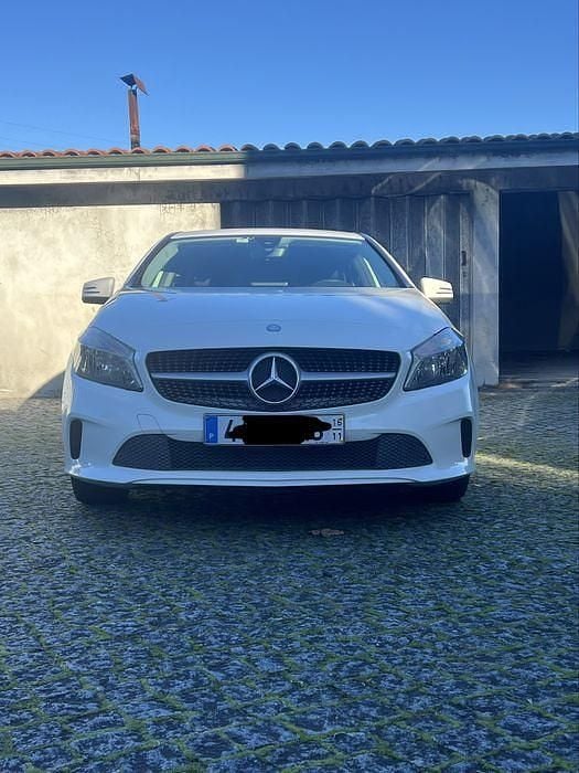 Usado 2016 Mercedes A160 Sedan | € 12.000 (Super Preço) - Imagem 1/4