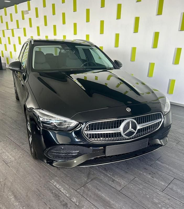 Preto Usado 2023 Mercedes C220 Carrinha | € 41.900 (Preço justo) - Imagem 1/4