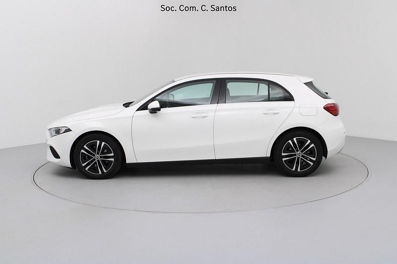 Usado Mercedes A200 150 HP (110 kW) 2024 Branco Sedan