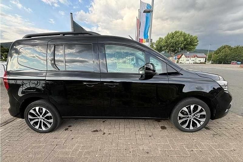 Usado Renault Kangoo 89 kW (122 HP) 2023 Preto Monovolume