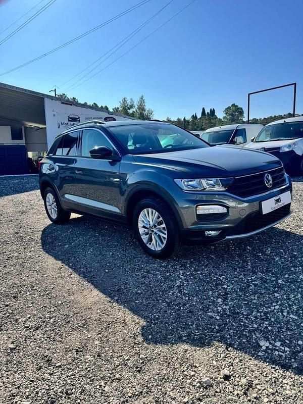 Cinzento Usado 2022 VW T-Roc SUV | € 20.000 (Bom preço) - Imagem 1/4
