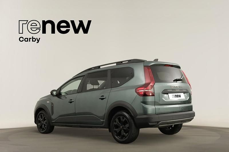 Usado Dacia Jogger Extreme 101 HP (74 kW) 2024 Verde Monovolume