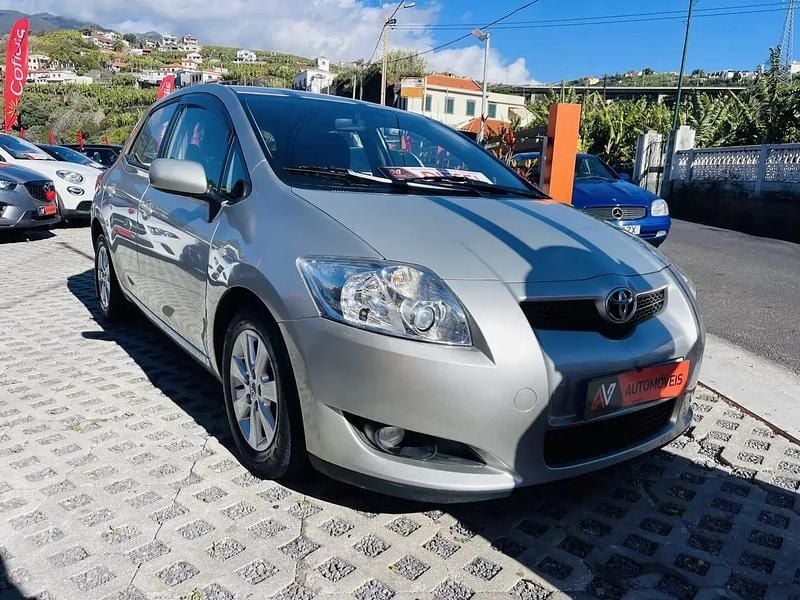 Cinzento Usado 2009 Toyota Auris Comfort Citadino | € 10.500 (Preço elevado) - Imagem 1/4