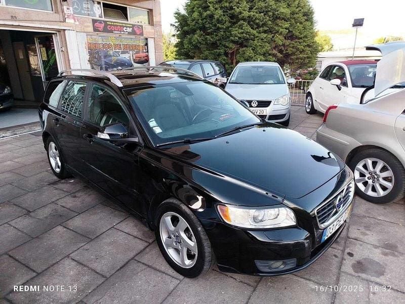 Preto Usado 2011 Volvo V50 Carrinha | € 5.499 (Preço justo) - Imagem 1/4