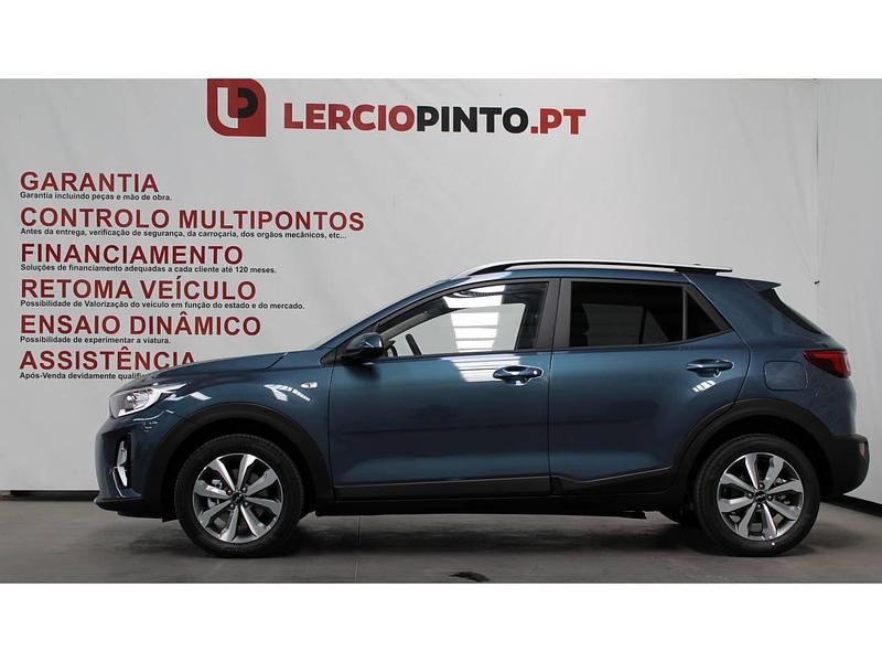 Usado Kia Stonic 100 HP (73 kW) 2025 Azul SUV