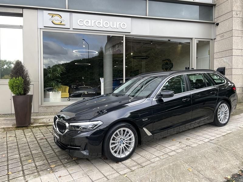 Preto preto Usado 2022 BMW 520 Carrinha | € 33.900 (Super Preço) - Imagem 1/4