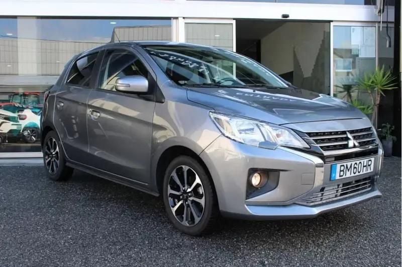 Cinzento Usado 2021 Mitsubishi Space Star Intense Citadino | € 13.600 (Preço justo) - Imagem 1/4