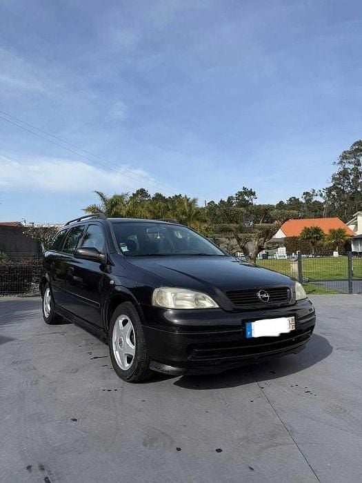 Usado Opel Astra 75 HP (55 kW) 1998 Sedan
