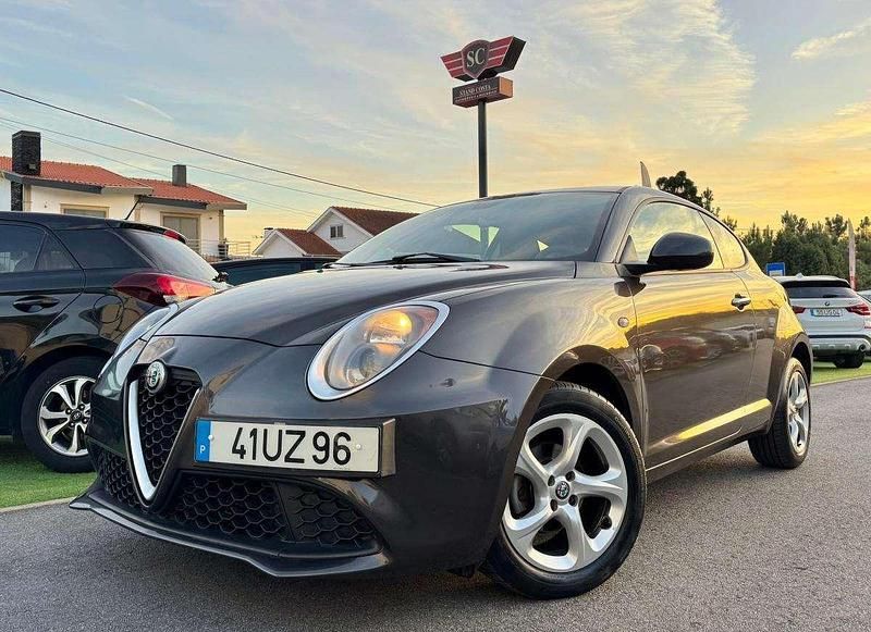Cinza Usado 2018 Alfa Romeo MiTo Citadino | € 9.750 (Preço justo) - Imagem 1/4