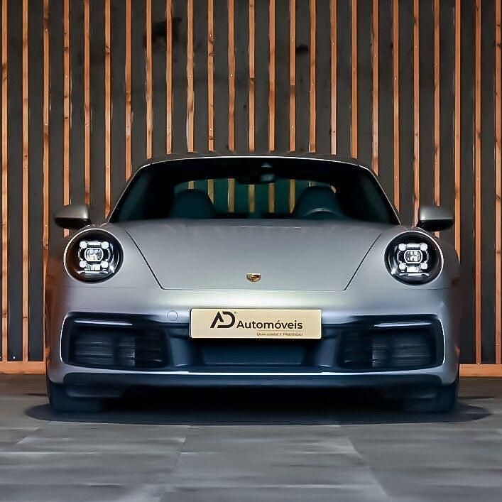 Cinza Usado 2019 Porsche 911 Carrera S Coupé | € 174.900 - Imagem 1/4