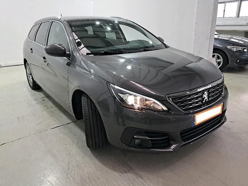 Cinza Usado 2021 Peugeot 308 Allure Carrinha | € 15.890 (Preço justo) - Imagem 1/4