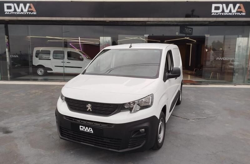 Branco Usado 2019 Peugeot Partner Van | € 12.915 (Preço justo) - Imagem 1/1