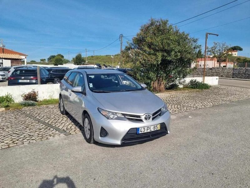Usado Toyota Auris Touring Sports 90 HP (66 kW) 2015 Cinzento Carrinha