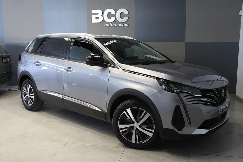 Cinza Usado 2023 Peugeot 5008 Allure Monovolume | € 27.990 (Preço justo) - Imagem 1/4