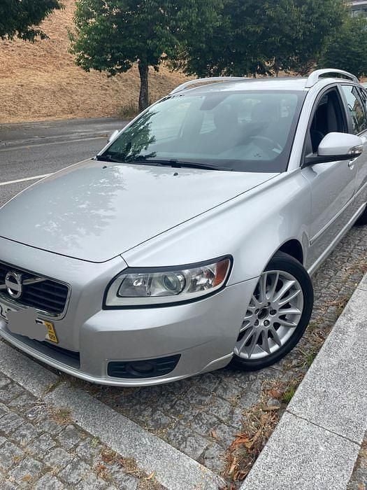 Usado 2010 Volvo V50 Carrinha | € 3.999 (Preço justo) - Imagem 1/4