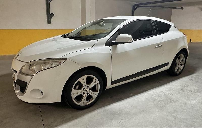 Usado 2010 Renault Mégane III Coupé | € 5.900 (Super Preço) - Imagem 1/4