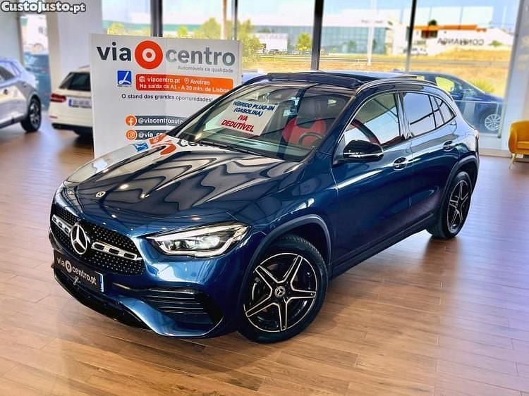 Azul Usado 2022 Mercedes GLA250 AMG line SUV | € 41.750 (Bom preço) - Imagem 1/1