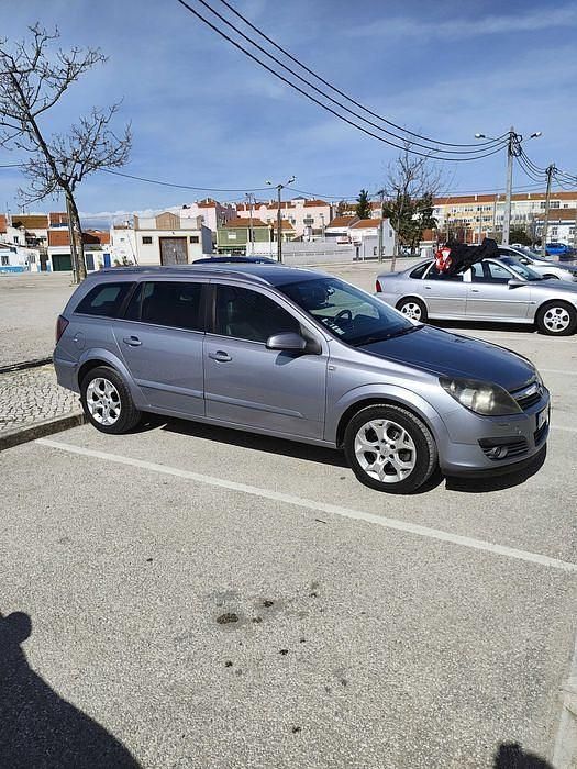 Usado 2006 Opel Astra Sedan | € 2.600 (Bom preço) - Imagem 1/4
