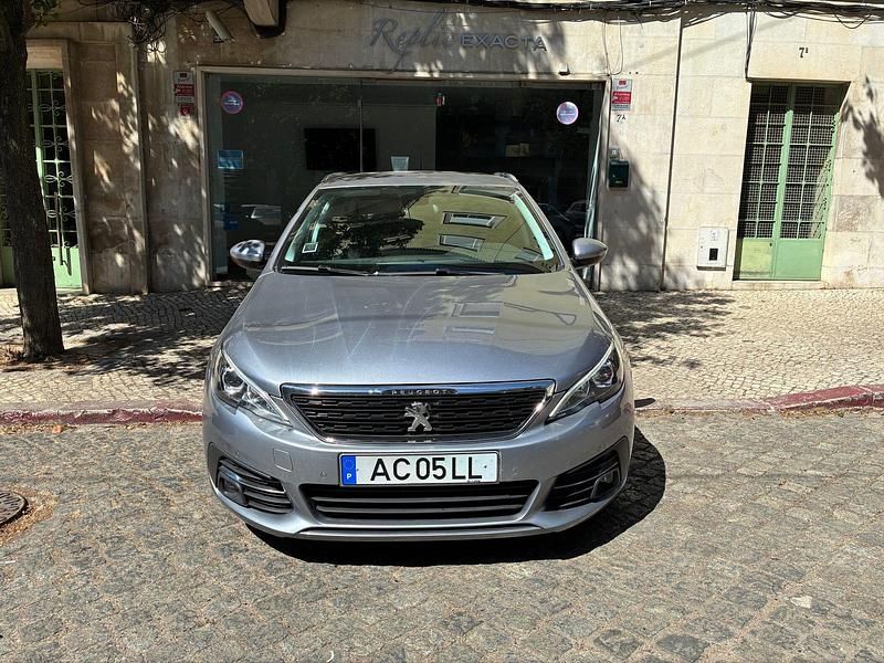 Usado Peugeot 308 Style 102 HP (75 kW) 2020 Cinza Carrinha