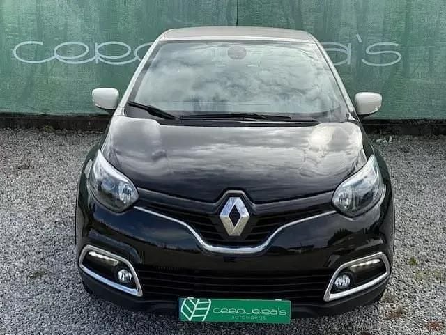 Usado Renault Captur Experience 118 HP (86 kW) 2017 Preto SUV